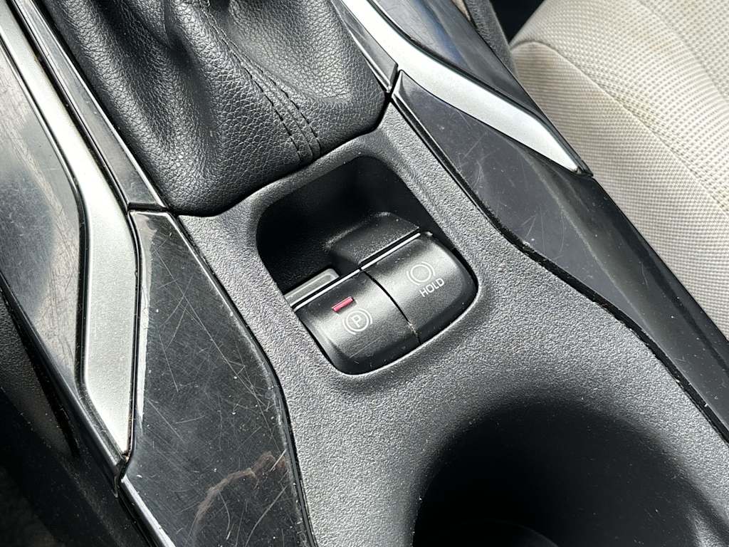 Thumbnail: 2020 Toyota Corolla - 22