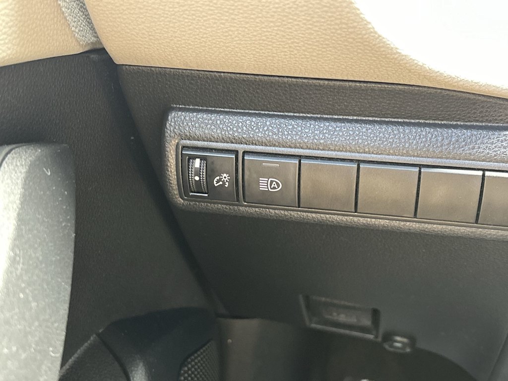 Thumbnail: 2020 Toyota Corolla - 24