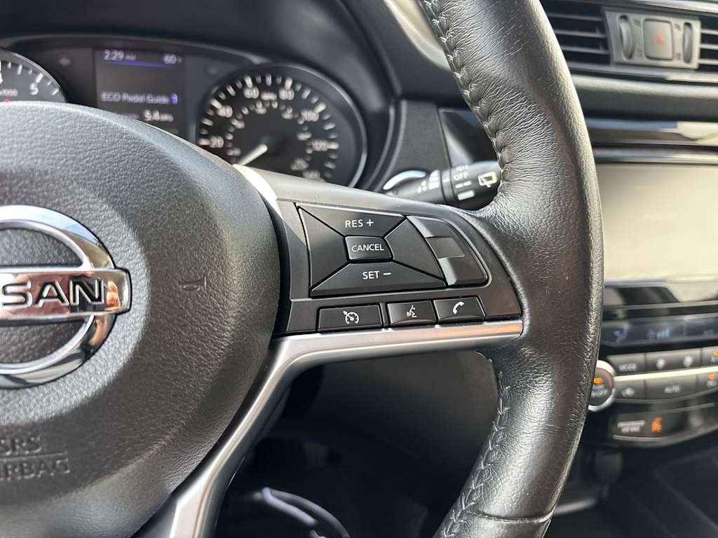 Thumbnail: 2020 Nissan Rogue - 16