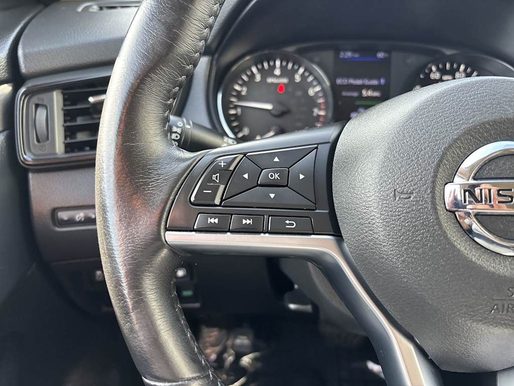 Thumbnail: 2020 Nissan Rogue - 15