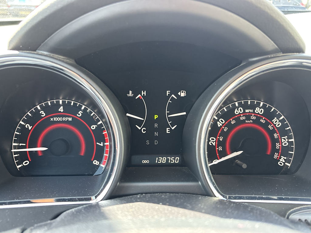 Thumbnail: 2010 Toyota Highlander - 9