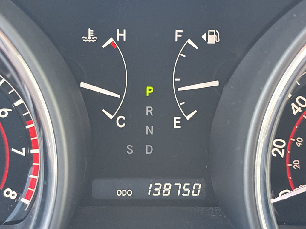 Thumbnail: 2010 Toyota Highlander - 16