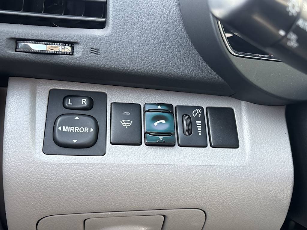 Thumbnail: 2010 Toyota Highlander - 21