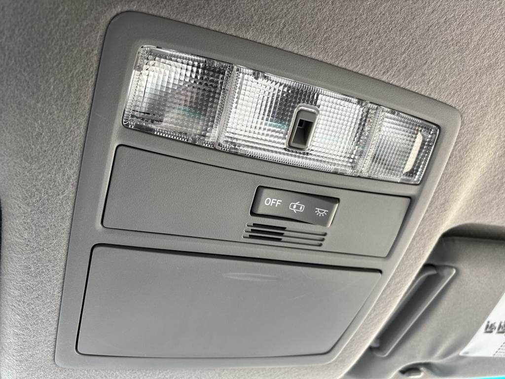 Thumbnail: 2010 Toyota Highlander - 22