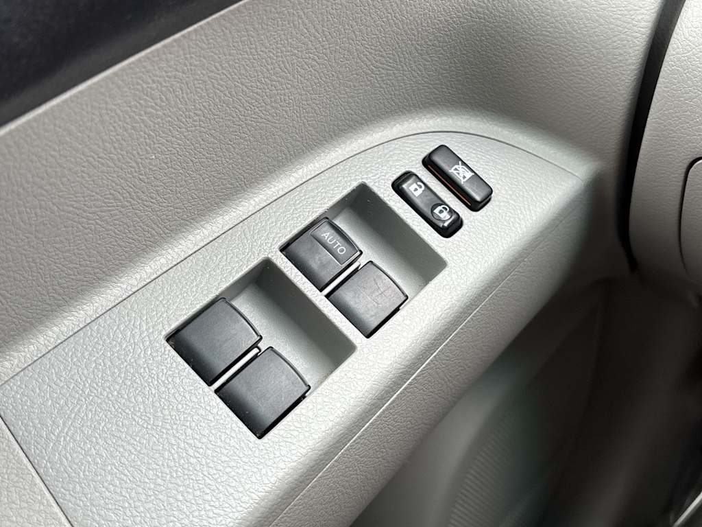 Thumbnail: 2010 Toyota Highlander - 22