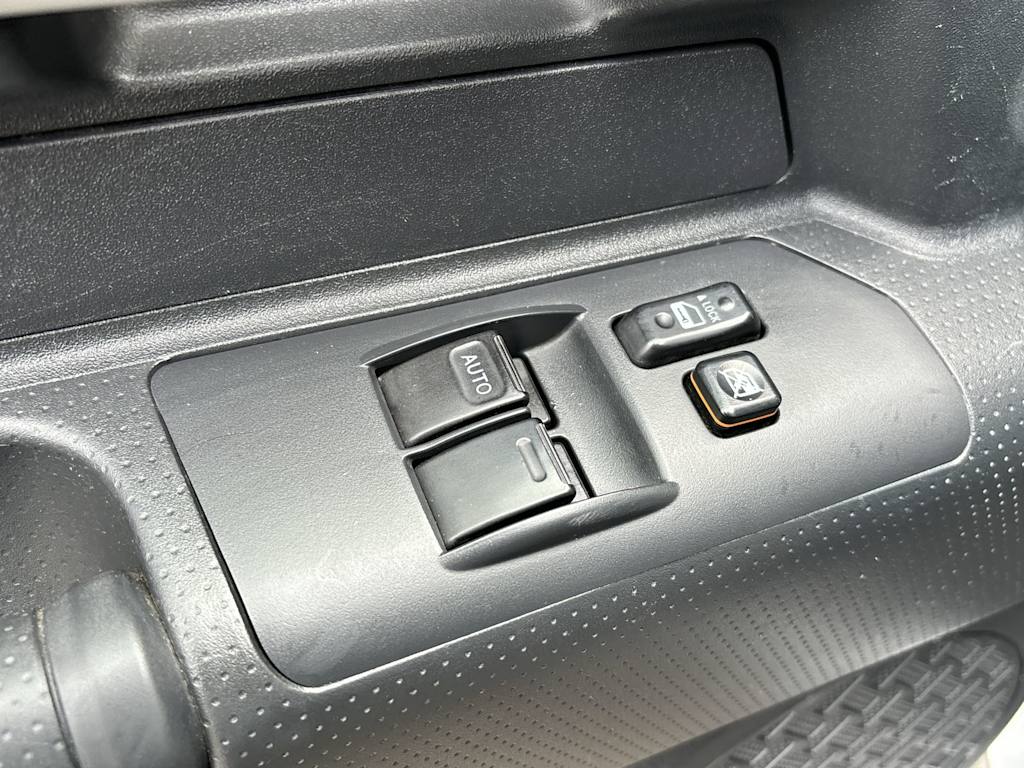 2008 Toyota FJ Cruiser Base 17