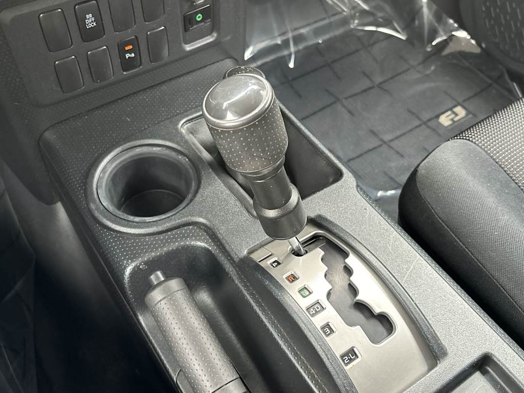 2008 Toyota FJ Cruiser Base 22