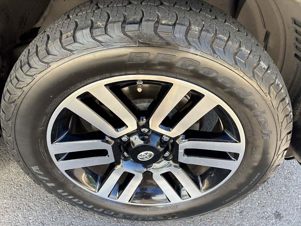 Thumbnail: 2016 Toyota 4Runner - 5