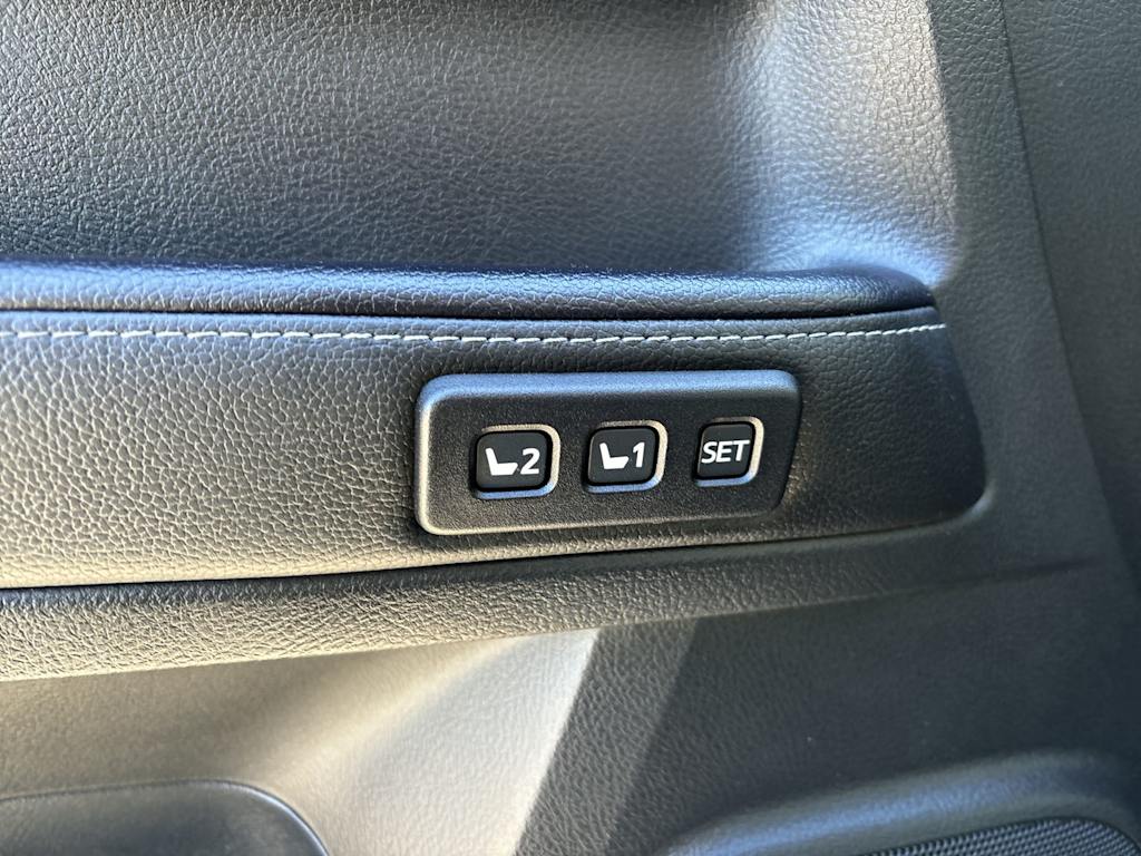 Thumbnail: 2020 Toyota 4Runner - 12