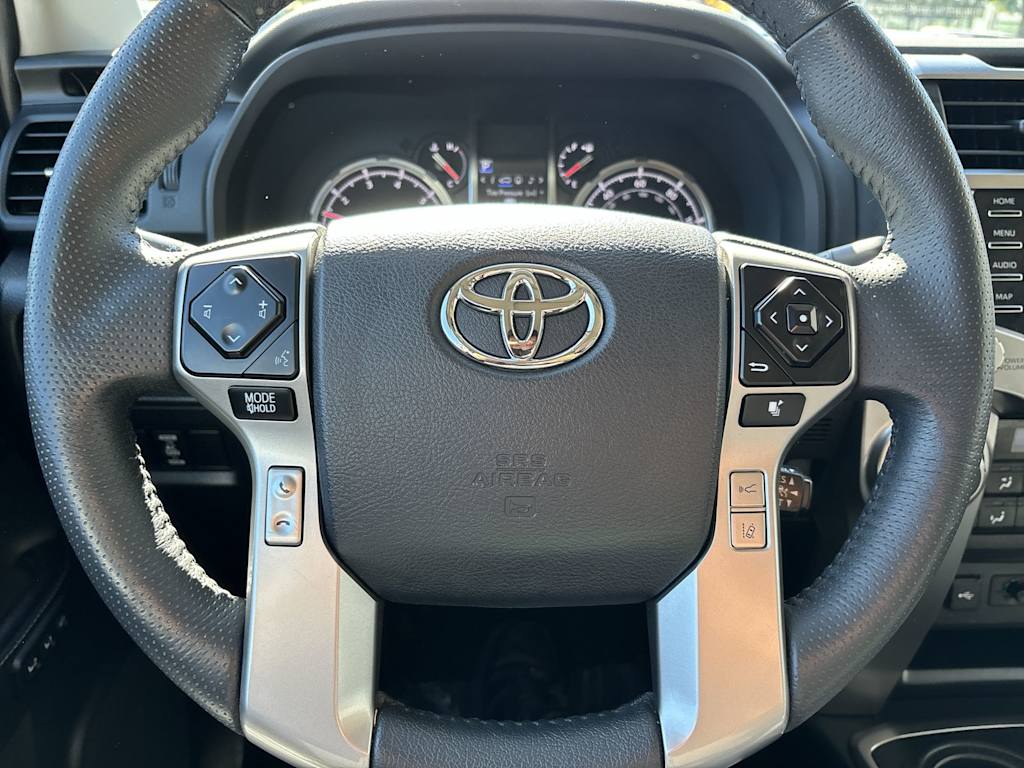 Thumbnail: 2020 Toyota 4Runner - 14