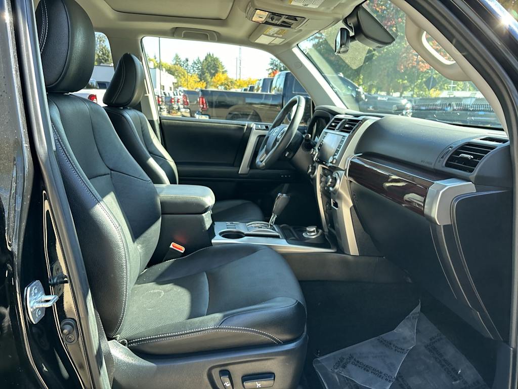 Thumbnail: 2020 Toyota 4Runner - 4