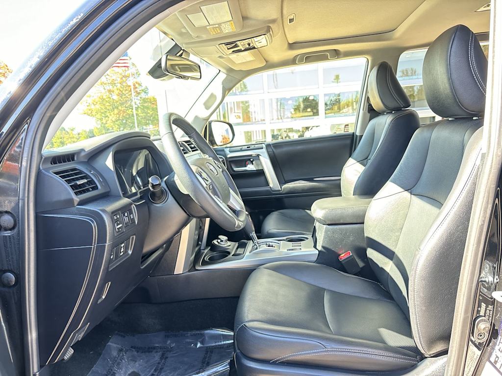 Thumbnail: 2020 Toyota 4Runner - 5