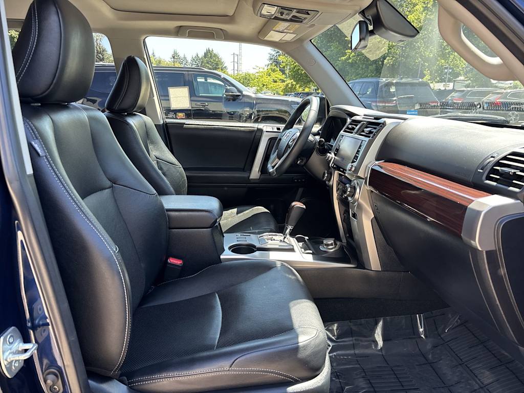 Thumbnail: 2020 Toyota 4Runner - 5