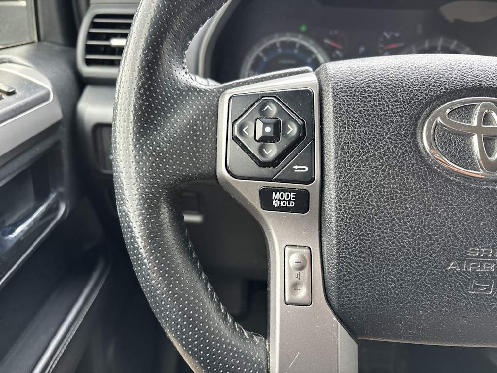 Thumbnail: 2014 Toyota 4Runner - 13