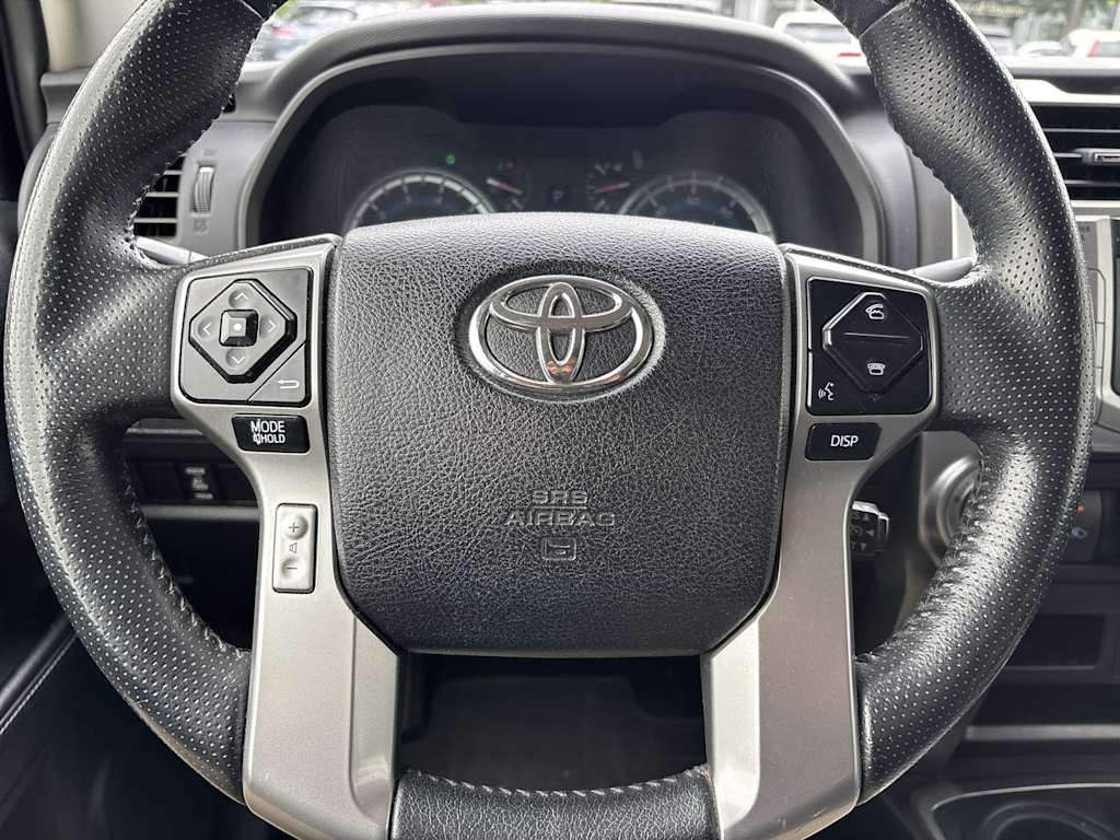 Thumbnail: 2014 Toyota 4Runner - 12