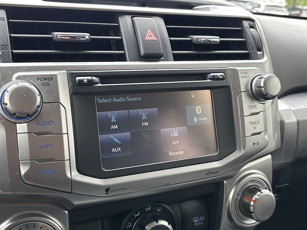 Thumbnail: 2014 Toyota 4Runner - 15