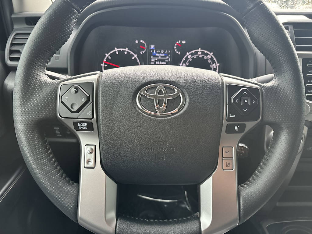 Thumbnail: 2022 Toyota 4Runner - 13