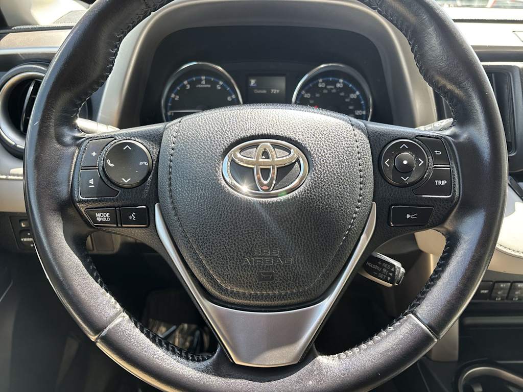 Thumbnail: 2016 Toyota RAV4 - 2
