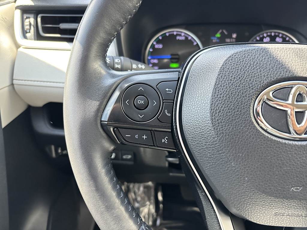 Thumbnail: 2020 Toyota RAV4 - 15