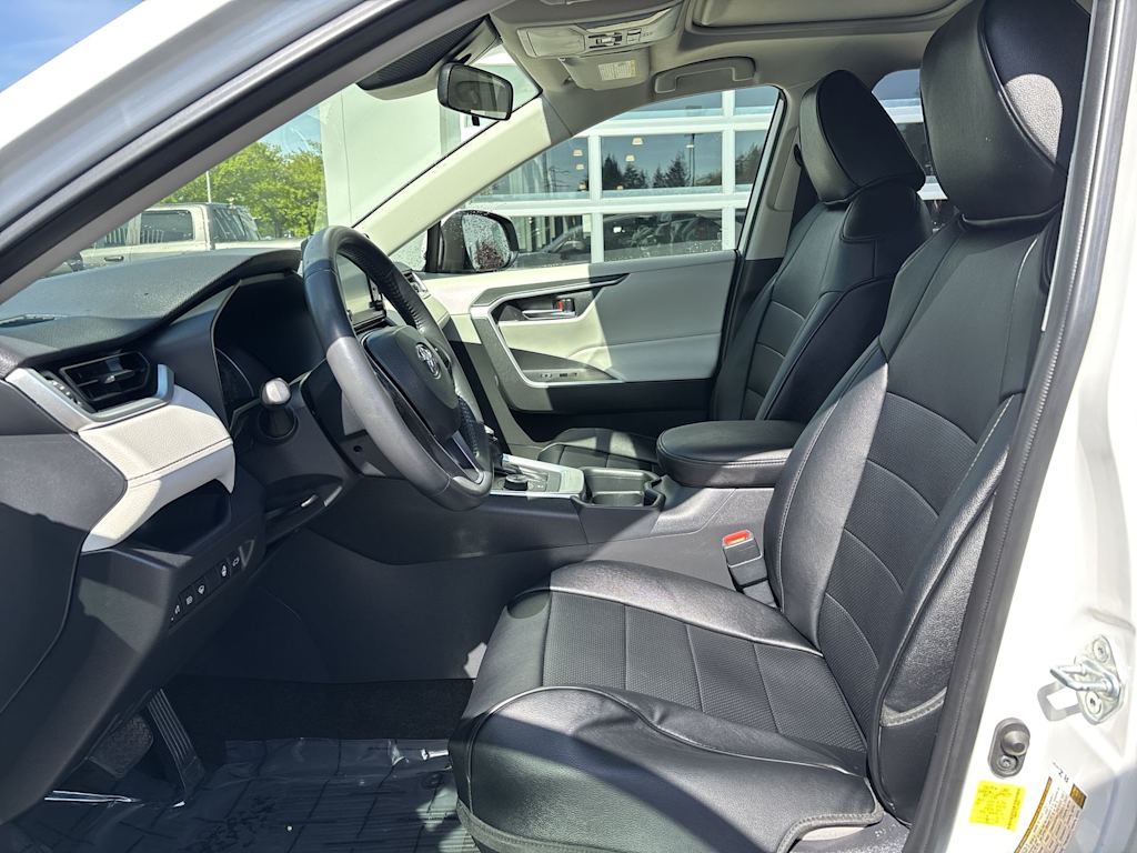 Thumbnail: 2020 Toyota RAV4 - 7