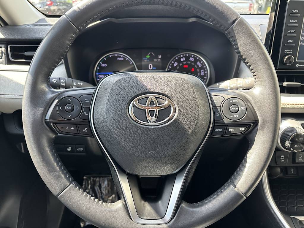 Thumbnail: 2020 Toyota RAV4 - 2