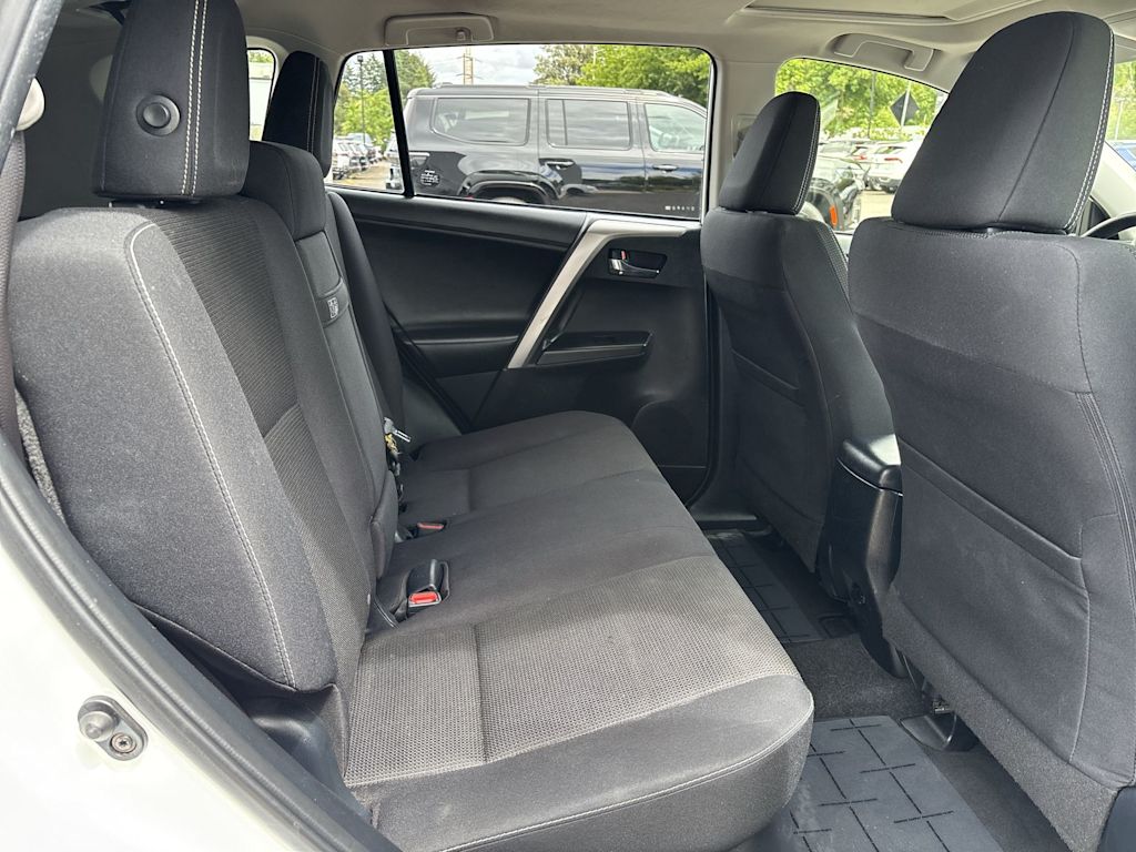 Thumbnail: 2017 Toyota RAV4 - 7