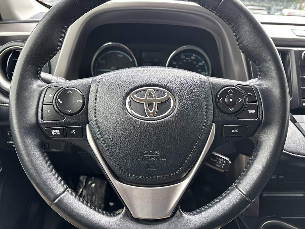 Thumbnail: 2017 Toyota RAV4 - 14