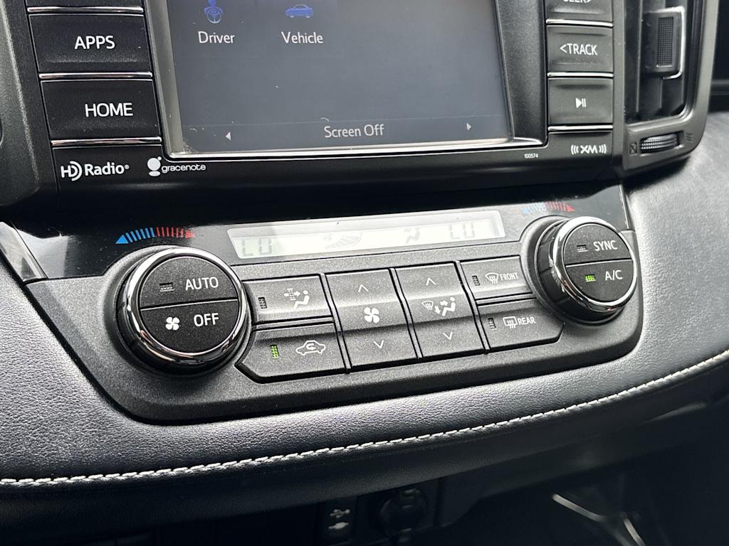 Thumbnail: 2017 Toyota RAV4 - 22