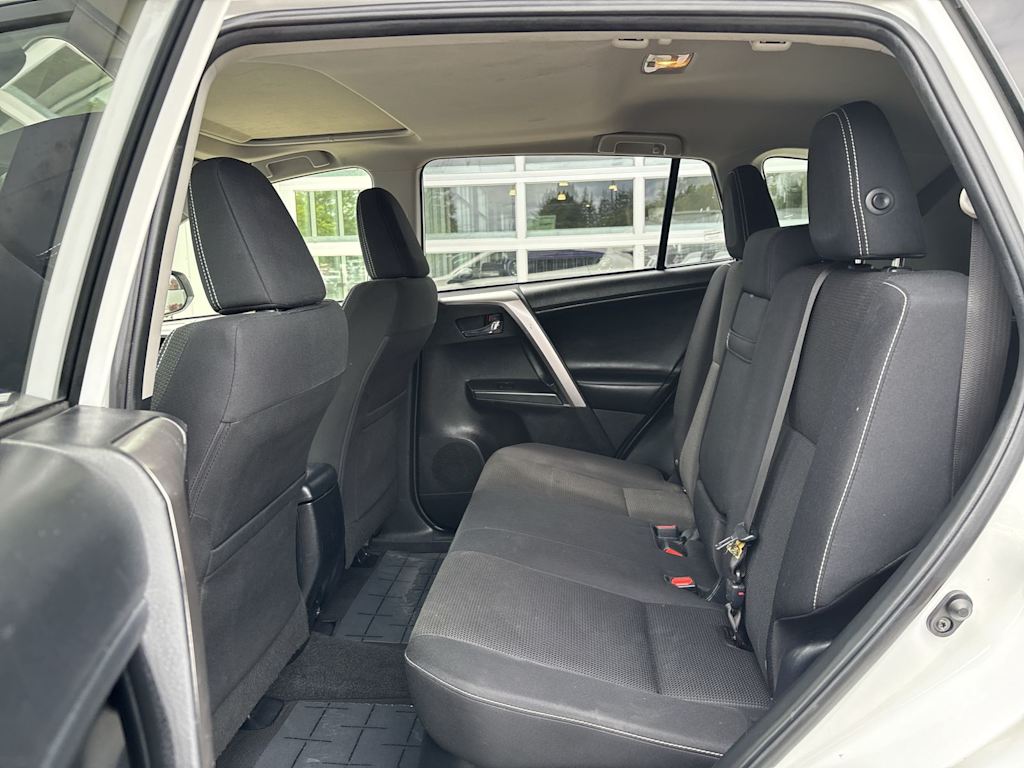 Thumbnail: 2017 Toyota RAV4 - 11