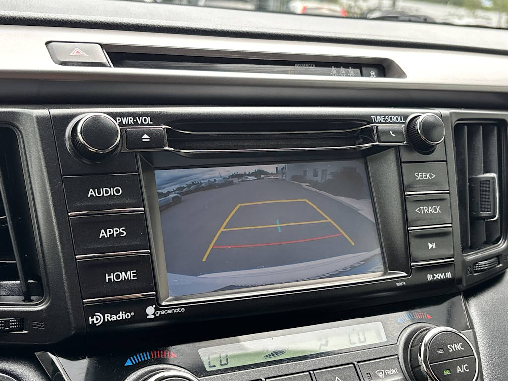 Thumbnail: 2017 Toyota RAV4 - 21