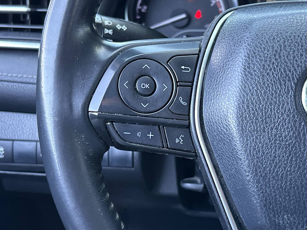 Thumbnail: 2018 Toyota Camry - 23