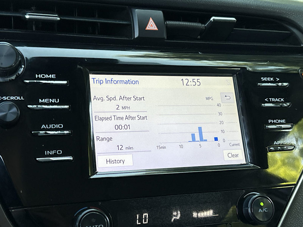 Thumbnail: 2018 Toyota Camry - 18