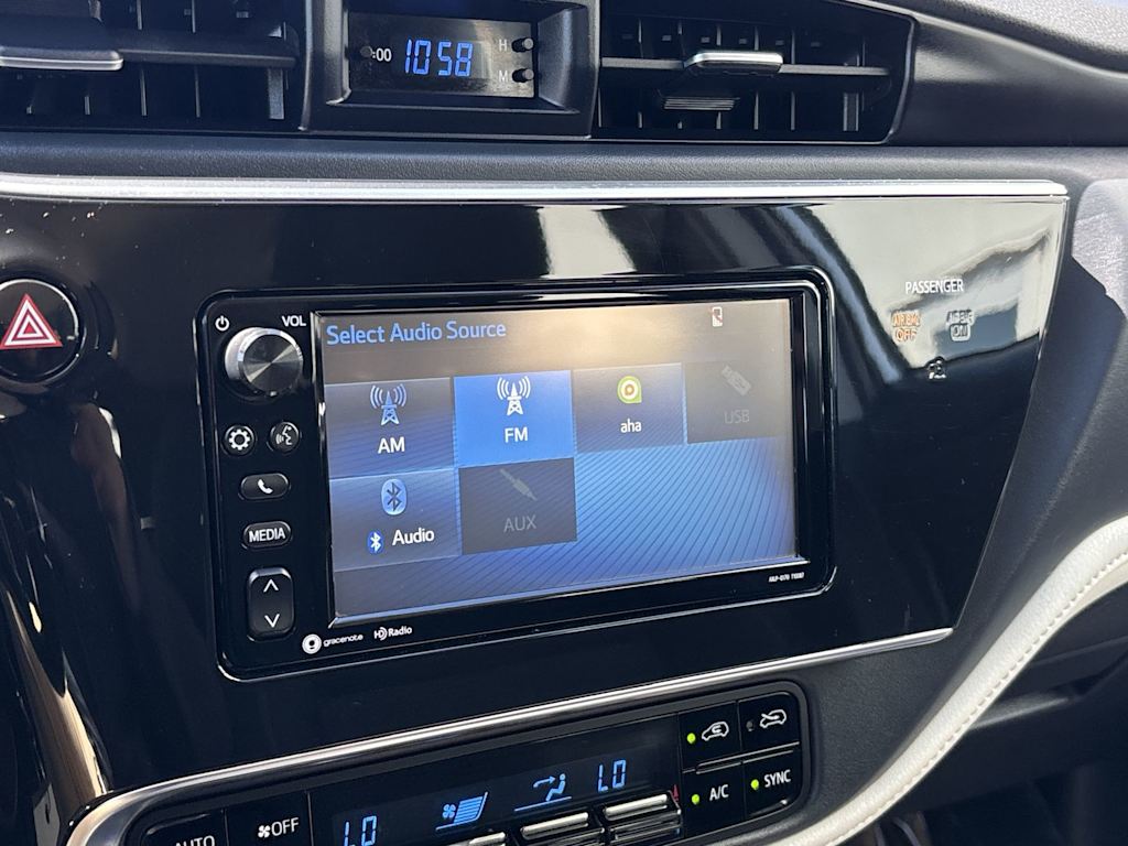 Thumbnail: 2018 Toyota Corolla iM - 17