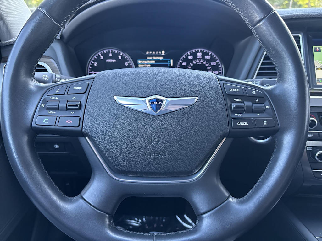Thumbnail: 2015 Hyundai Genesis - 14