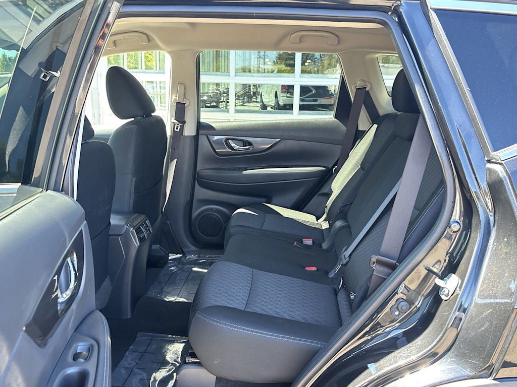 Thumbnail: 2019 Nissan Rogue - 15