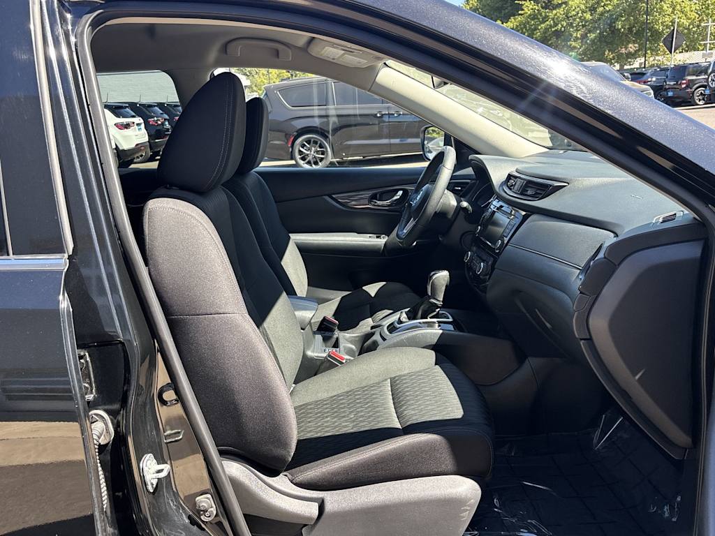 Thumbnail: 2019 Nissan Rogue - 6