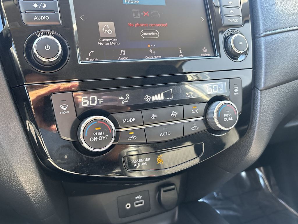 Thumbnail: 2019 Nissan Rogue - 23