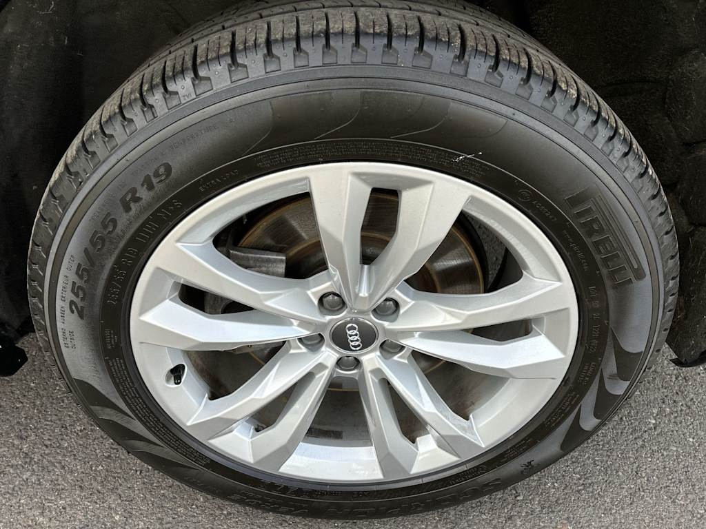 Thumbnail: 2019 Audi Q7 - 6