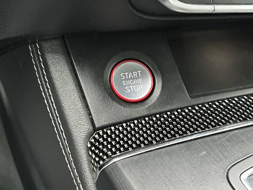 Thumbnail: 2019 Audi SQ5 - 26