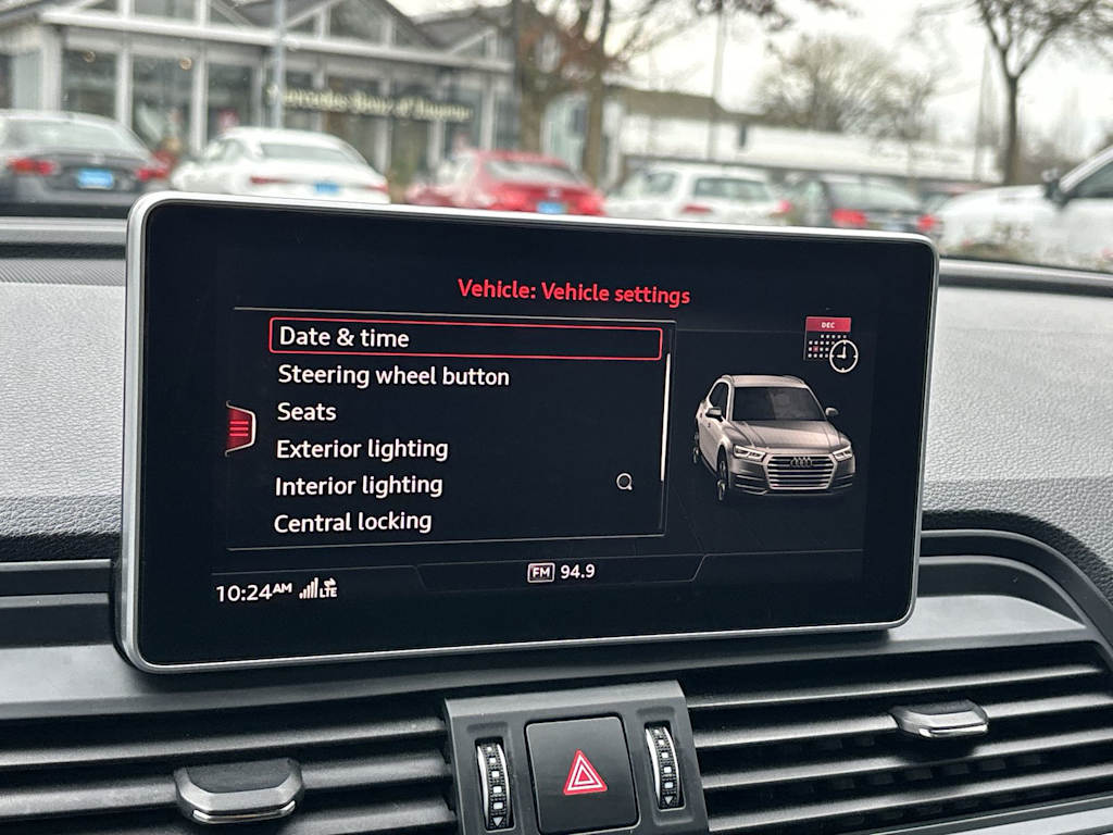 Thumbnail: 2019 Audi SQ5 - 18