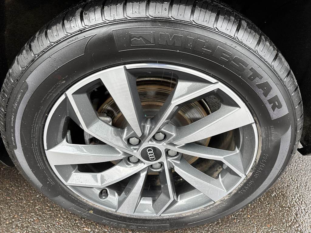 Thumbnail: 2021 Audi Q5 - 4