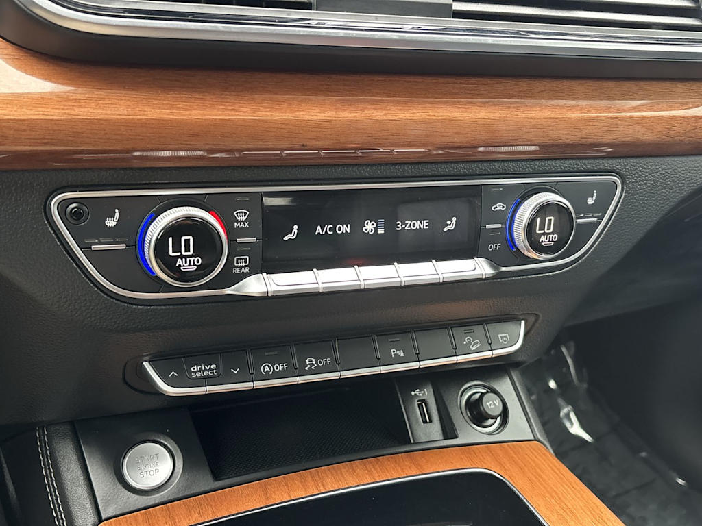 Thumbnail: 2021 Audi Q5 - 27