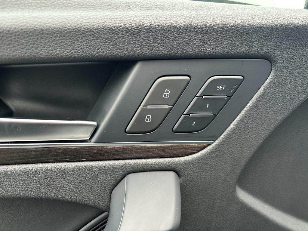 Thumbnail: 2024 Audi Q5 - 11