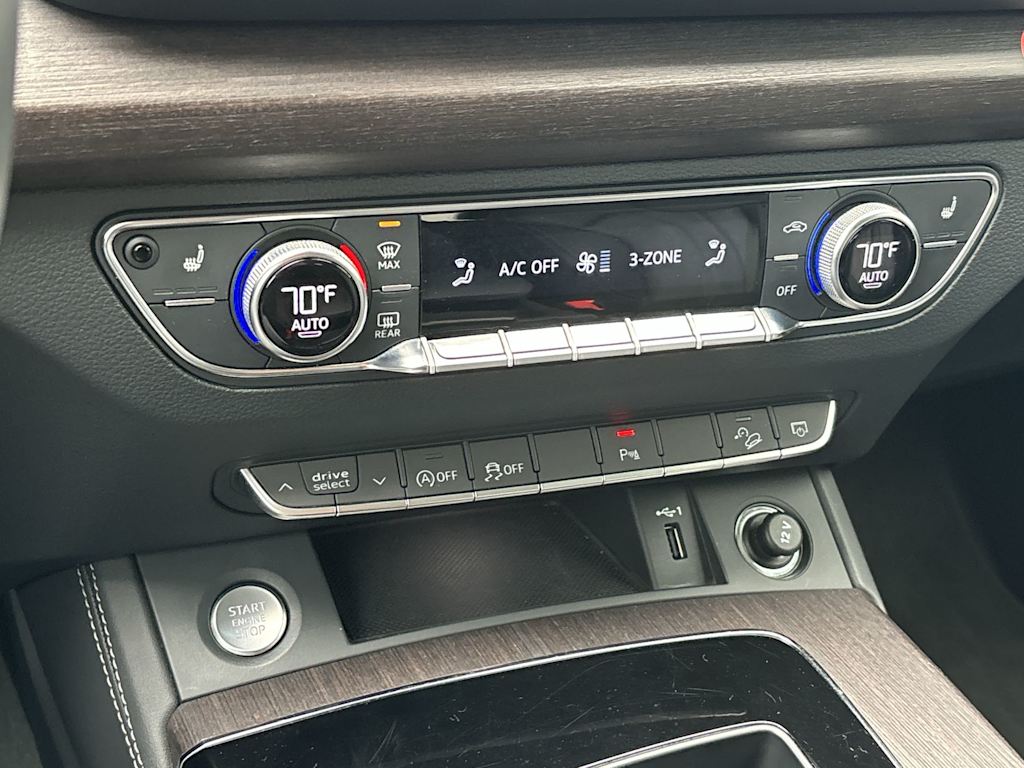 Thumbnail: 2024 Audi Q5 - 25