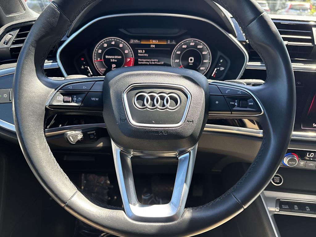 Thumbnail: 2022 Audi Q3 - 2