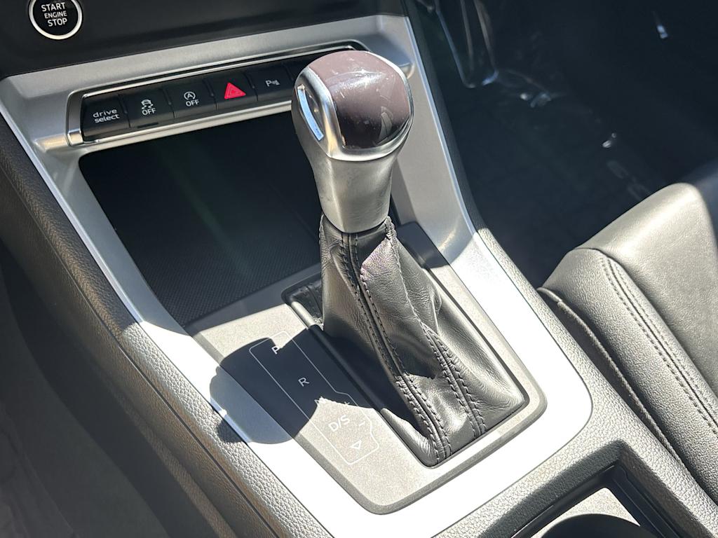 Thumbnail: 2022 Audi Q3 - 11