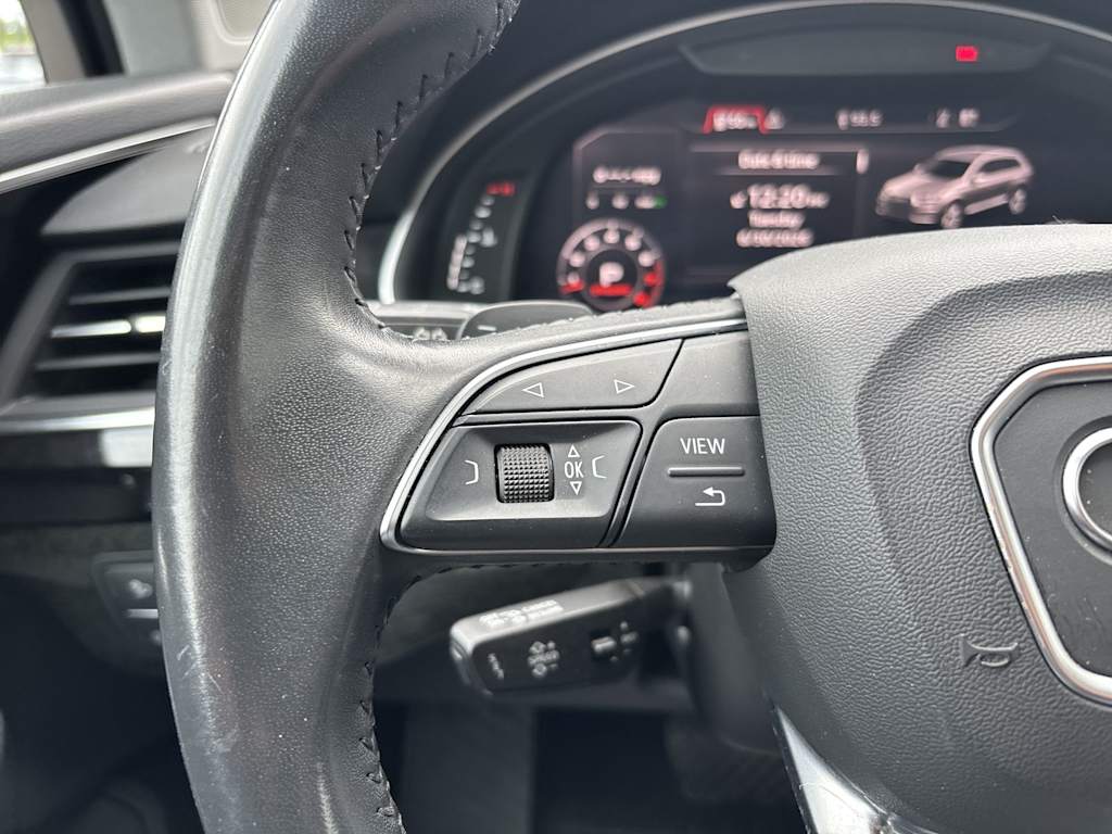Thumbnail: 2019 Audi Q7 - 13
