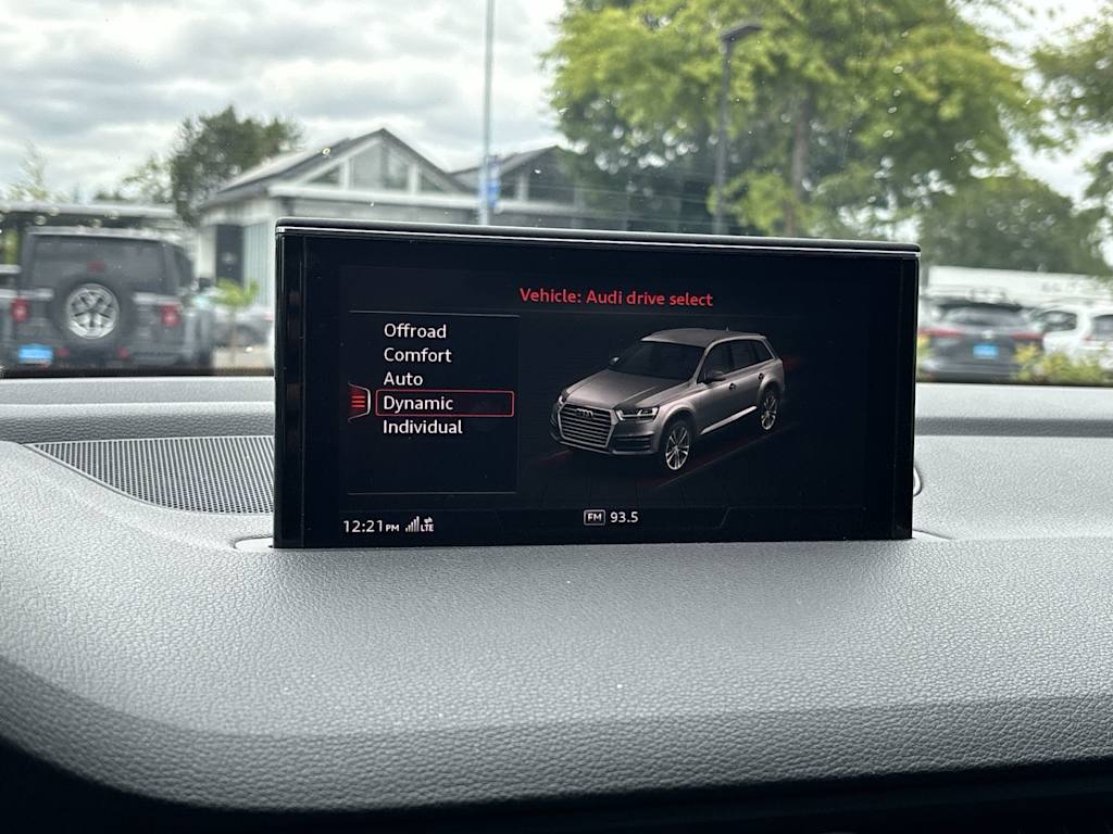 Thumbnail: 2019 Audi Q7 - 16