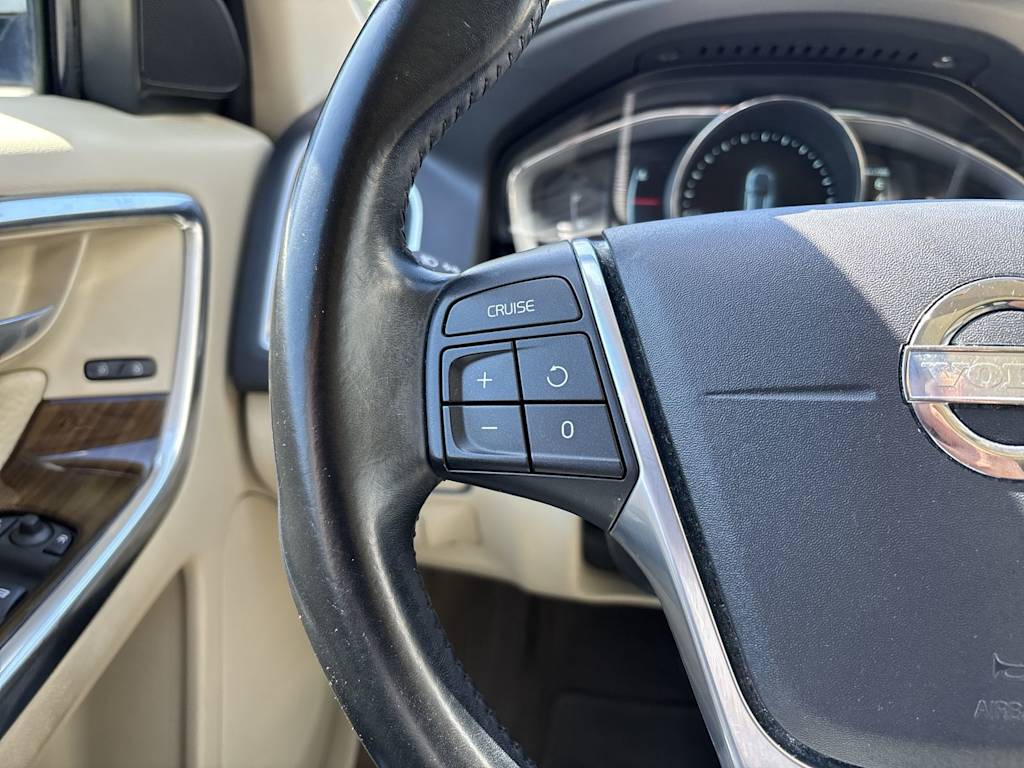 Thumbnail: 2014 Volvo XC60 - 20