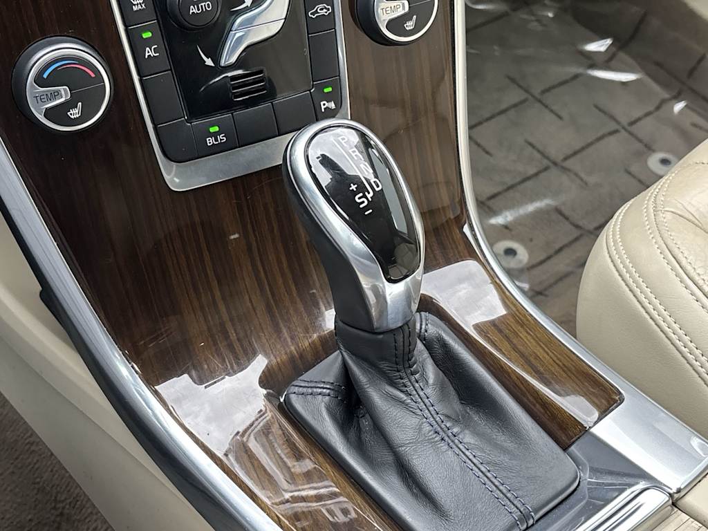 Thumbnail: 2014 Volvo XC60 - 8